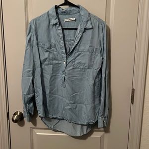 Lightweight denim look 3/4 button up top